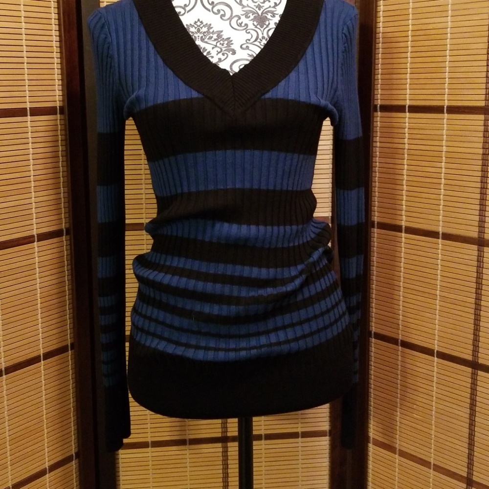 AB Studio Ladies Sweater